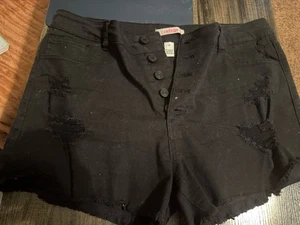Refuge black cut off shorts 14 - Picture 1 of 3