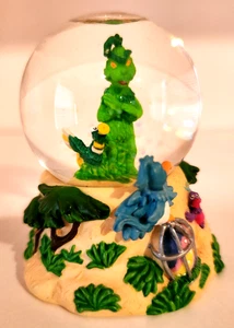VTG Grinch Mini Snow Globe Rare HTF - Picture 1 of 1