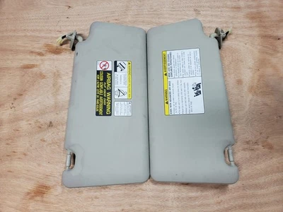 2008-2013 Nissan Rogue Sun Visor Set Beige Soft Vinyl Mirrors Illuminated OEM Foto 1 de 4