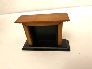 Miniature Dollhouse Fireplace - Picture 1 of 7