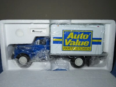 Camión Ford F-6 1951 furgoneta de mercancías secas valor automático escala 1:34 primera marcha Foto 1 de 4