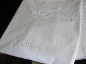 Pr Vintage/Antik FRANZÖSISCHER QUADRATISCHER KISSENBEZUG/KISSENBEZÜGE weiß auf weiß bestickt     - Bild 1 von 6