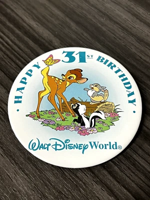 Prendedor botón feliz 31 cumpleaños Walt Disney World con bambi, flor y golpeador Foto 1 de 2