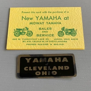 Tarjeta publicitaria y calcomanía vintage de motocicleta Yamaha Akron Cleveland Ohio amarilla - Imagen 1 de 4