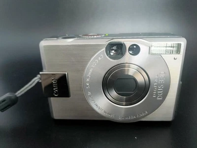 DIGITALKAMERA: Canon  IXUS 330, 2.0 Mega Pixel, 3x optical  ZOOM Lens - Bild 1 von 4