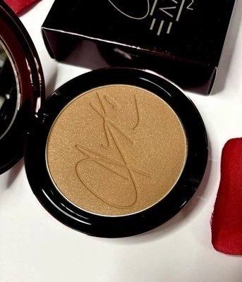 MAC AALIYAH Bronzing Powder (Baby Girl) - Image 1 of 3