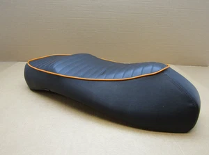 Piaggio Vespa GTS 300 Super 2013 10,921 miles seat saddle (15109) - Picture 1 of 8