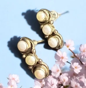 Vintage Pearl Triple Bezel Set Sterling Silver Pierced Earring Set - Picture 1 of 9