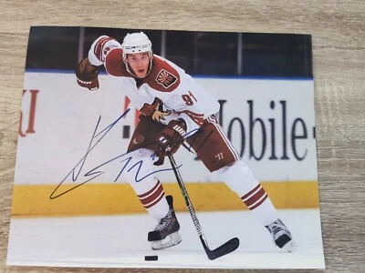 KYLE TURRIS SIGNED 8X10 PHOTO WITH COA - Image 1 of 2