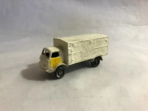 Vintage Lesney SERVICE AMBULANCE FORD 3 TON 4 X 4 No 63 - Picture 1 of 6
