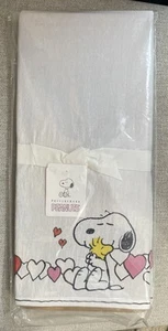 Pottery Barn Peanuts Snoopy™ Hearts Cotton Tea Towels - Set of 2 NEW - Picture 1 of 4