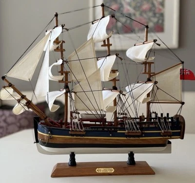 Modelo de vela de madera HMS Endeavor decoración náutica Foto 1 de 4