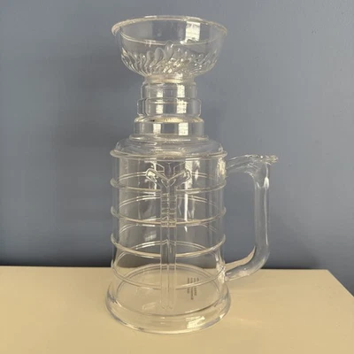 ¡Raro! Taza de cerveza de plástico The Hockey Cup Stanley Cup NHL Stein 25 oz Foto 1 de 4