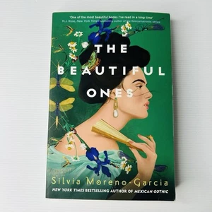 The Beautiful Ones: A Novel by Silvia Moreno-Garcia Paperback Book - Picture 1 of 10