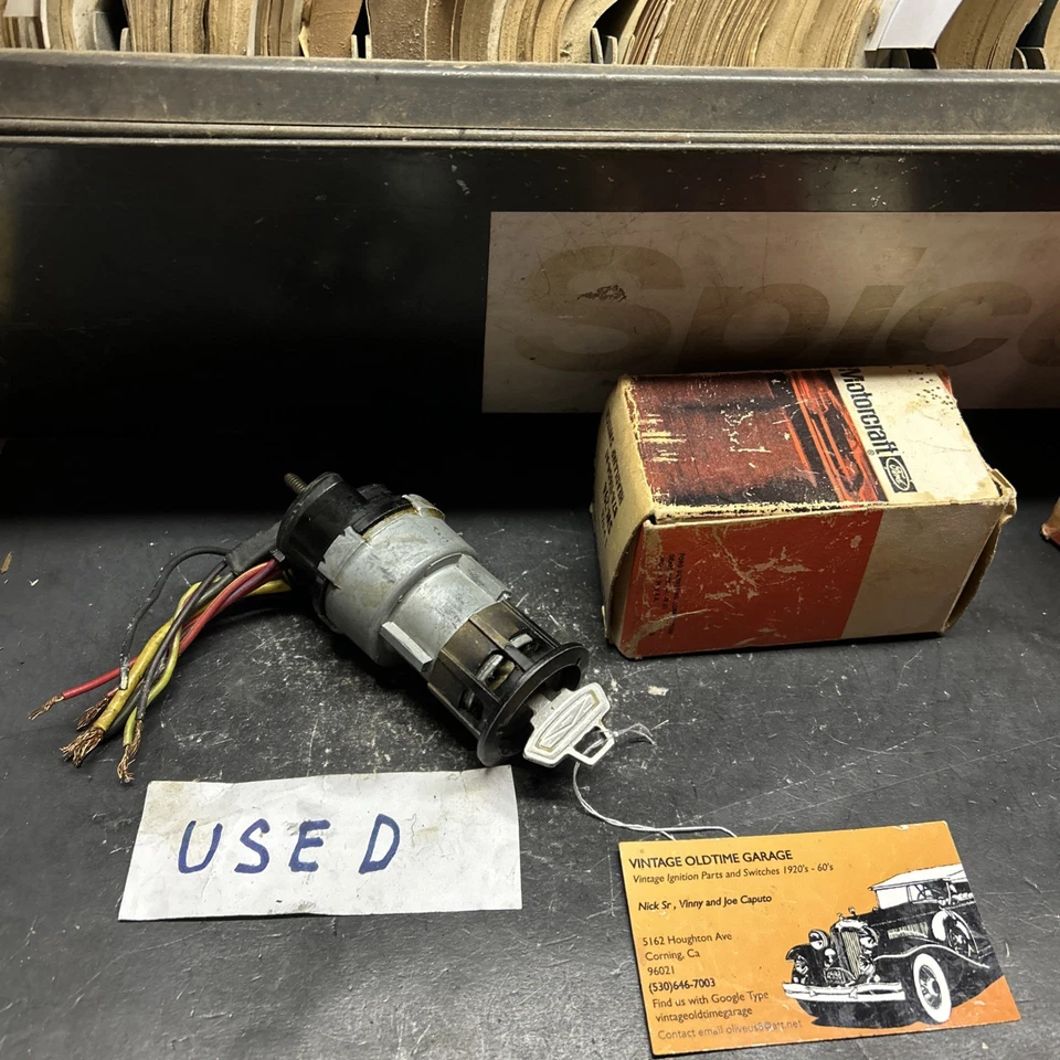 Interruptor de encendido Ford Mustang 1967 Foto 1 de 4