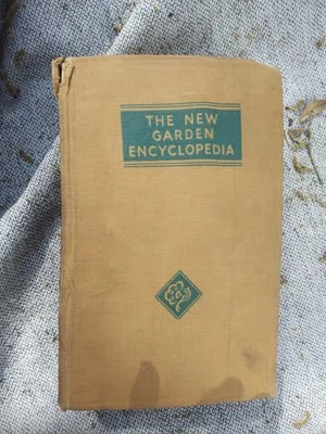 THE NEW GARDEN ENCYCLOPEDIA ILLUSTRATED VICTORY GARDEN EDITION WISE & CO  1944 - Image 1 of 4