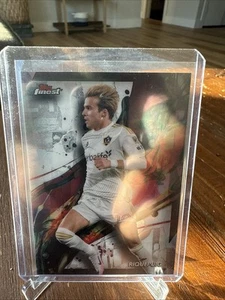 2024 TOPPS FINEST MLS RIQUI PUIG LA GALAXY COMMON #100 - Picture 1 of 3