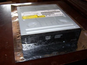 H-L Data Storage SATA CD-RW/DVD-ROM Drive GCC-H10N - Picture 1 of 3
