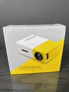 Artlii Portable LED Projector Home Cinema Theater with Laptop SD 1080P 24-60 in - Picture 1 of 5