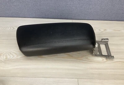 ➡️2011-2015 Kia Optima Center Console Lid Armrest. Black Leather. Free Shipping! - Image 1 of 4