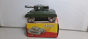 GAMA Made in WESRERN GERMANY TIN  TANK Clockwork 964 vintage car 1/32 with Box