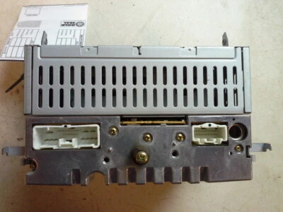 Mazda 3 2005 radio AM-FM, 6 DISCOS, Foto 1 de 4