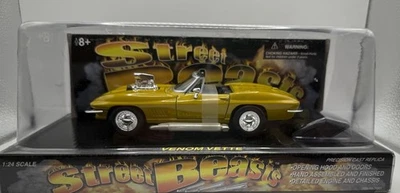 Street Beasts 1967 Corvette VENOM VETTE 1:24 Classic Metal Works - Image 1 of 4