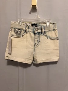 Jordache  Bleach Wash Rolled Hem Denim Shorts Toddler 5T Adjustable Waist New - Picture 1 of 8