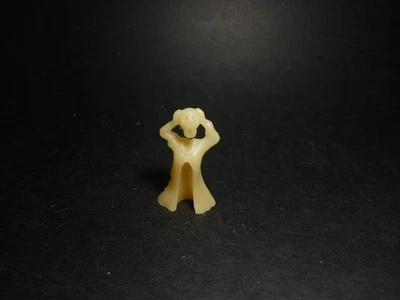 ULTRA RARE MONSTER IN MY POCKET GLOW IN THE DARK GHOST SERIES 1 - Image 1 of 3