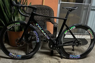 Nueva Bicicleta Completa Colnago V4RS Completa Dura Ace y Cerámica Velocidad Talla 510 Foto 1 de 4