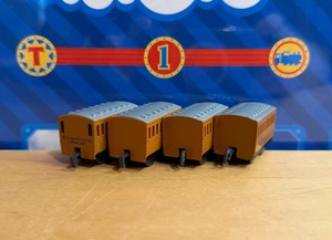 Thomas & Friends Capsule Plarail Faceless Coaches Tomy - Picture 1 of 1