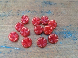 ♥Nr. 50 - Alte Glasknöpfe 12 Stück Blumen Rot  gold handbemalt 11 mm ♥ - Picture 1 of 2
