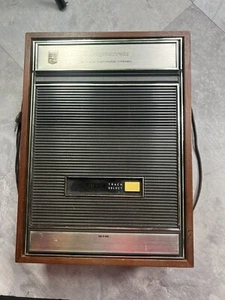 Vintage Magnavox 8 Track Cartridge Stereo Player 1K0886 UNTESTED - Picture 1 of 9