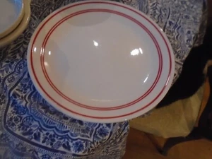 Corelle Vitrelle CLASSIC CAFE RED & WHITE 10" DINNER PLATE Made in USA - Imagen 1 de 3