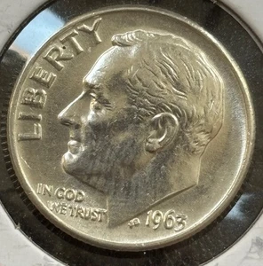 Una (1) moneta Roosevelt 1963 non circolata 90% argento (#767) - Foto 1 di 4