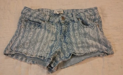 Forever 21 Denim Shorty Shorts Womens sz 25 Southwestern Print - Image 1 of 4