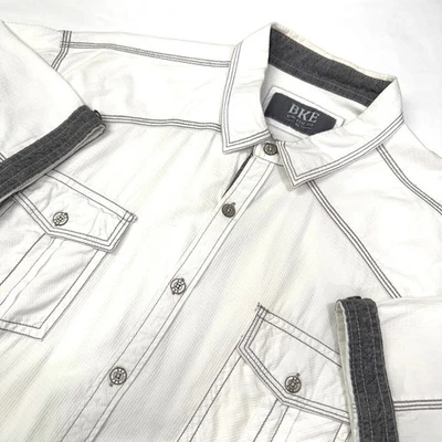 Camisa BKE Hebilla Blanca Calce Atlético Abotonada Para Hombres XL Manga Corta Gris Acento Foto 1 de 4