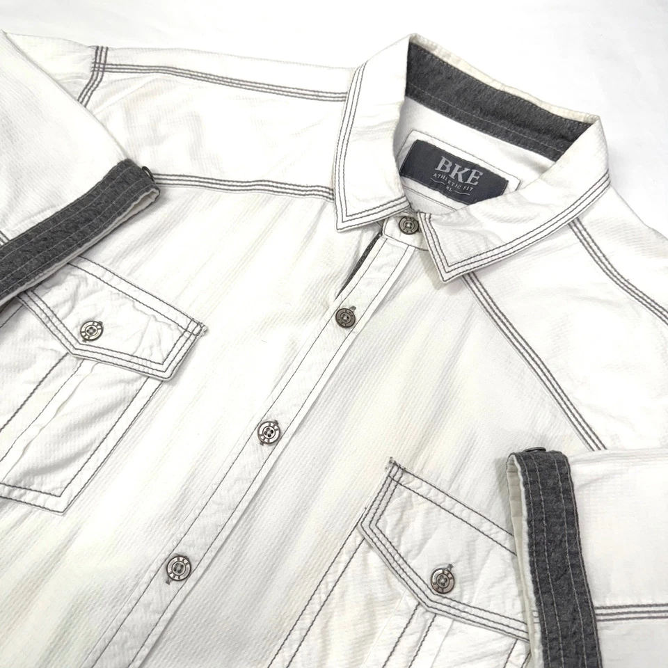 Camisa BKE Hebilla Blanca Calce Atlético Abotonada Para Hombres XL Manga Corta Gris Acento Foto 1 de 4