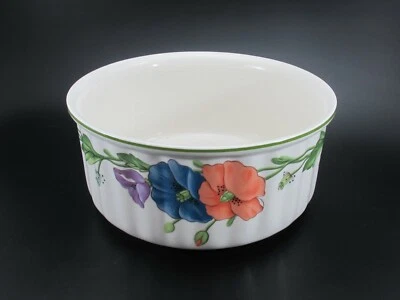 Villeroy & Boch Lg ROUND CASSEROLE Vilbofour Amapola  Poppies Floral Vintage - Image 1 of 4