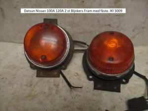 Datsun Nissan 100A 120A. 2 piezas Indicador de giro delantero con soporte. IKI 3009 - Imagen 1 de 4