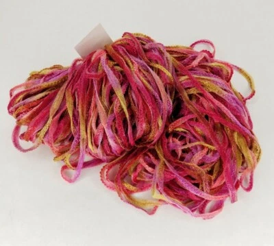 Hilo de encaje rosa, púrpura y dorado - One Hank Foto 1 de 3