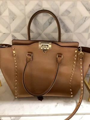 bolso tote valentino rockstud Foto 1 de 4