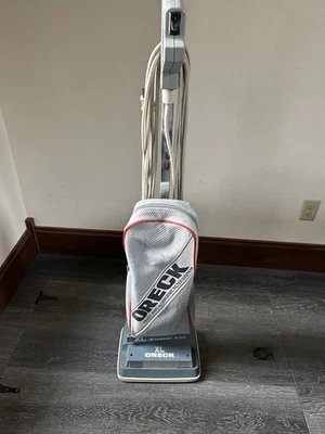 ORECK XL Xtended Life Vacuum Cleaner XL9100 CELOC Hypo-Allergenic Filter System - Image 1 of 4