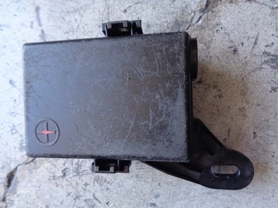 Hyundai Genesis 2009-2014 sedán terminal de batería caja de conexiones cable fusible OEM Foto 1 de 4