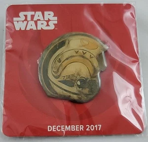 Loot Crate DX Star Wars Rebel Pilot Dosmit Raeh Helmet Pin December 2017 - Picture 1 of 3
