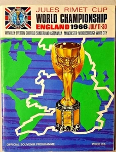 ENGLAND 1966 WORLD CUP OFFICIAL PROGRAM SIGNED BY 9 WORLD CUP WINNERS - Foto 1 di 3