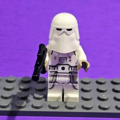 Минифигурка Империя наносит ответный удар LEGO Star Wars SnowTrooper With Blaster Episode V - Изображение 1 из 4