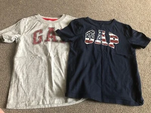 BUNDLE OF 2 GAP TSHIRTS AGE 6-7 YEARS - Picture 1 of 3