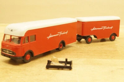 Ho 1:87 BREKINA SoMo Mercedes-benz MB LP 322 Möbelzug " Ackermann Fruehauf " Rot - Immagine 1 di 4