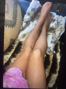 Paquete de 2 pares de medias de nylon sedosas desnudas GARTER MUSLO HIGHS pequeñas de colección nuevas en paquete - Imagen 1 de 11